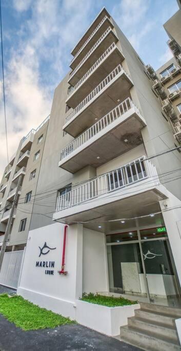 A Estrenar! Apartamento Con Pileta Zona Aeropuerto Wifi 200Mg Asuncion Exterior photo